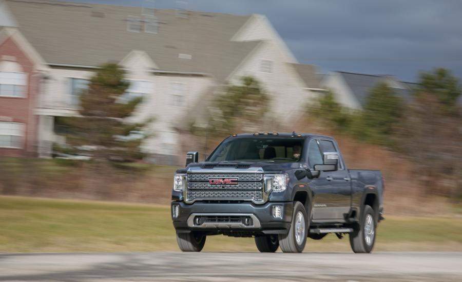  GMC Sierra 2500 HD Denali Crew Cab 2019 года  (фото 35 из 40)
